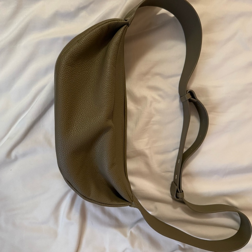 Leather crossbody bag